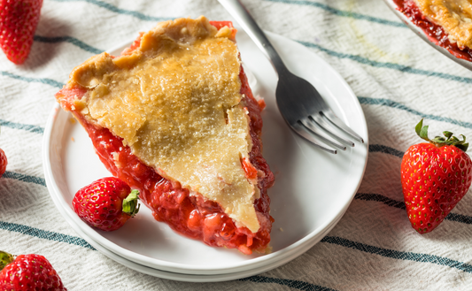 Strawberry rhubarb pie slice