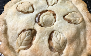 Grandma Ardath's Apple Pie | 10 Inch | Mayville pick-up